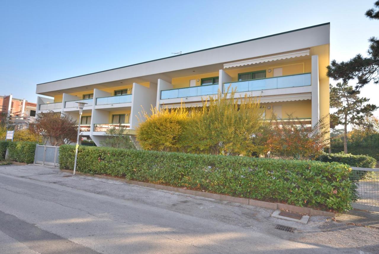 Condominio Croce Del Sud Bibione Exterior foto